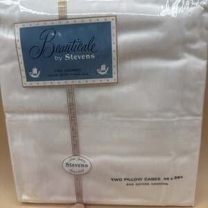 Vtg Stevens Beauticale Cotton 200 Thread 2 Cream Pillow Cases 45 x 38.5 White